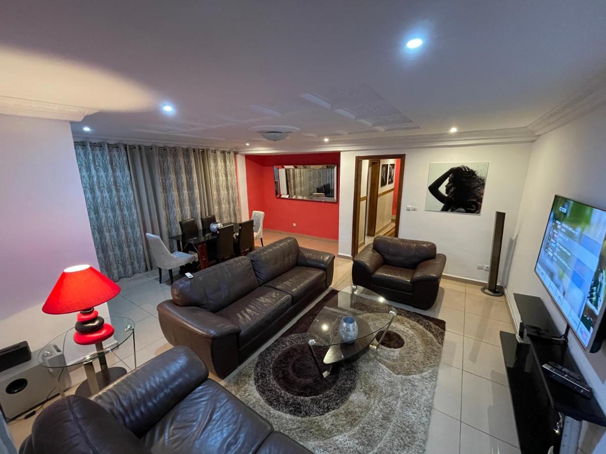 Homestay Appartement 2 Chambres Яунде Экстерьер фото